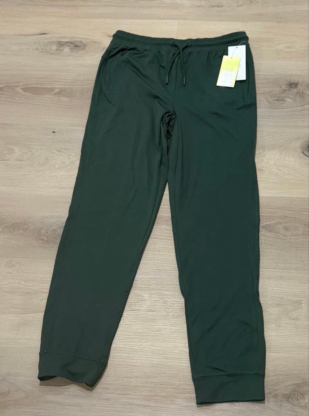 All in Motion Boys Soft Gym Pants Size L 12/14 Olive Green NWT Quick Dry